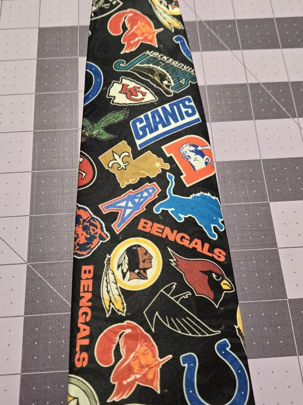 Vintage 1994 Surrey Wallywear NFL All Team Logos Necktie